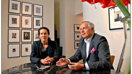 Sammlerpaar. Rudolf Kicken mit seiner Frau Annette Kicken.