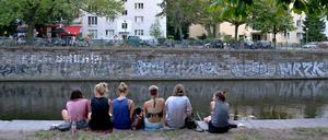 Landwehrkanal. Immer eine gute Wahl zum sommerlichen Draußensitzen.