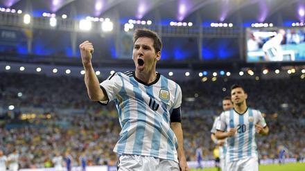 Lionel Messi freut sich über sein 2:0. Es war der Höhepunkt eines ansonsten eher uninspirierten Auftritt der Argentinier.