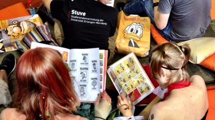Lesestoff. Am Sonntag endete nach vier Tagen der Internationale Comic-Salon Erlangen - mit 25.000 offiziell gezählten Besuchern.