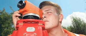 Die Zukunft fest im Blick: Dieser Auszubildende zum Gleisbauer hat seinen Platz gefunden.