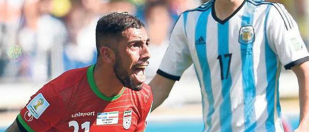 Textilvergehen. Ashkan Dejagah darf keine Trikots tauschen. Foto: AFP