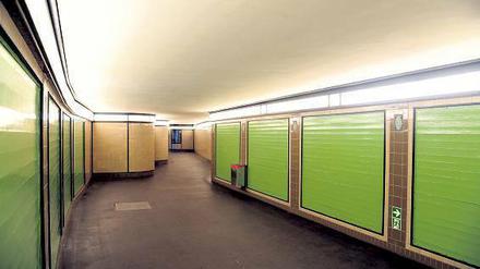 Ist da jemand? Auf den allermeisten U-Bahnhöfen gibt es kein Personal der BVG.