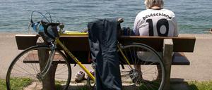 Eine deutsche Weltklasse-Bank, die andere sitzt und spielt gerade in Brasilien