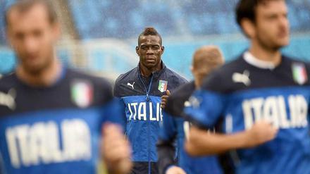 Mario Balotelli ist ein Einzelkämpfer.
