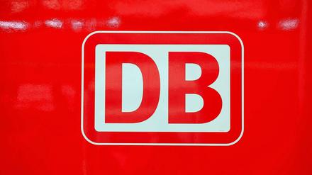 Die Fahrgäste eines Regionalexpresses mussten sich am Mittwochmorgen lange gedulden.