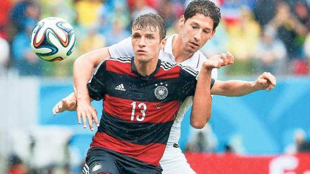 Kaum zu halten. Thomas Müller (vorn) hat bei der WM-2014 schon vier Tore erzielt.