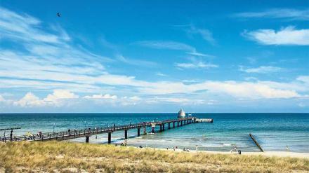 „Seeheilbad“, ein Titel, mit dem sich nicht jeder Ort am Meer schmücken darf. Zingst auf dem Darß hingegen wurde es offiziell erlaubt. Doch nicht allein wegen seiner Seebrücke. 
