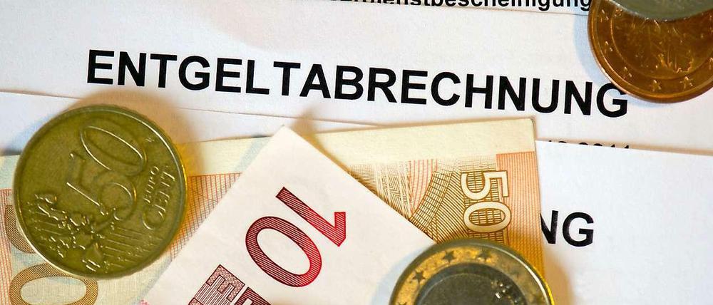 Cent und Euro. 1,3 Prozent klingen nicht viel - aber immerhin ist es ein kleiner Aufschlag.