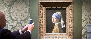 Der Publikumsmagnet im Mauritshuis in Den Haag: Vermeers "Mädchen mit dem Perlenohrring".