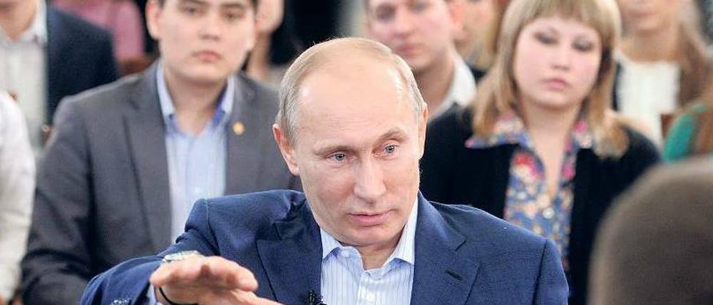 Russlands Präsident Vladimir Putin im Gespräch mit Studierenden.