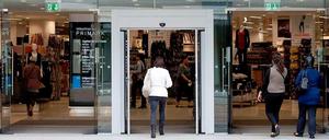Primark hat in Deutschland neun Filialen, eine davon in Berlin. Anfang Juli kommt am Alexanderplatz eine zweite dazu.