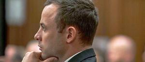 Oscar Pistorius, südafrikanischer Sprintstar, angeklagt wegen Mordes an seiner Freundin Reeva Steenkamp.