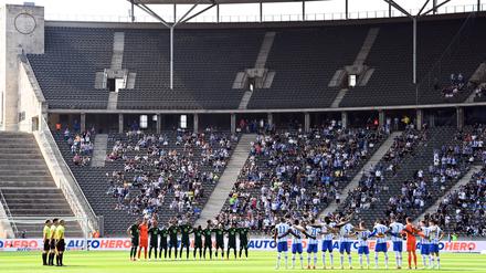 Spärlich besetzte Zuschauerränge. Hat der Fußball seine Attraktivität verloren?