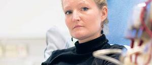 Auszeit zur Entgiftung. Für die klassische Dialyse kommen die Patienten mehrmals in der Woche zur Blutwäsche in eine Klinik oder zu einem Arzt.