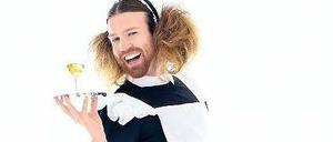 Spiel mit den Rollen. Der bärtige Muskelmann Richard Magarey, der sich Ladybeard nennt, facht die Debatten der verunsicherten Gesellschaft weiter an. 