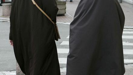 Vollverschleierte Frauen in Frankreich (Archivbild)