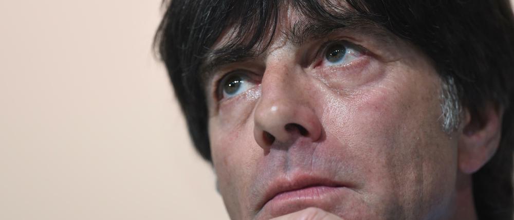Joachim Löw bei der ersten Pressekonferenz in Brasilien.