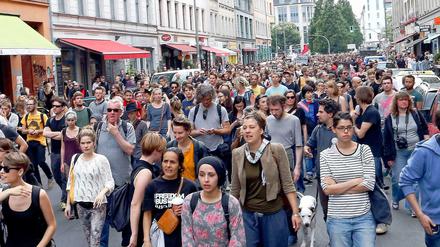 Solidarisch mit den Besetzern. Rund 3000 Menschen demonstrierten für ein Bleiberecht für Asylbewerber.