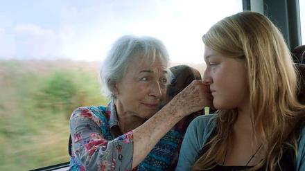 Christine Ostermayer (links) und Lola Dockhorn in "Nebenwege".