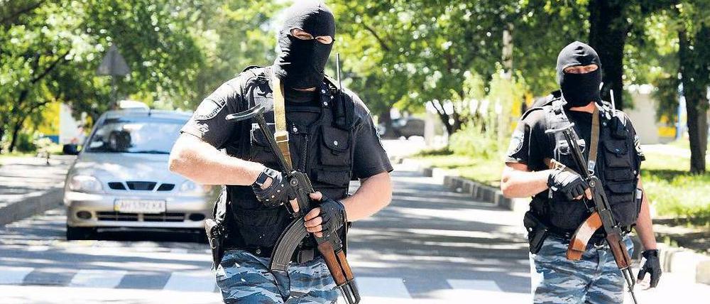Kampfbereit: Im Osten der Ukraine gibt es wieder heftige Auseinandersetzungen zwischen prorussischen Separatisten und