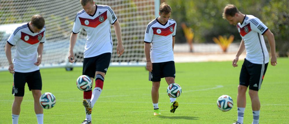 Ein eigenes Trainingslager haben sie bekommen, damit sie sich an das Klima gewöhnen können