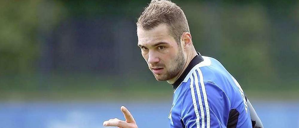 Der Transfer von Stürmer Pierre-Michel Lasogga zum Fußball-Bundesligisten Hamburger SV ist perfekt. 