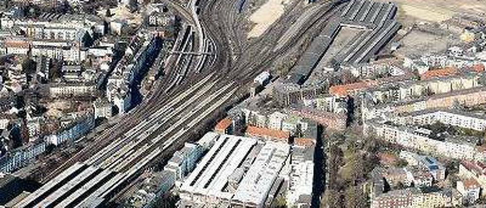 Riesiges Gelände. Der Bahnhof Altona in Hamburg.