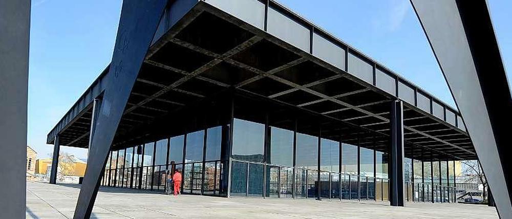 Die Neue Nationalgalerie am Berliner Kulturforum beherbergt die Kunst des 20. Jahrhunderts. Der Bau von Mies van der Rohe, eine Architekturikone der Moderne, wird Ende des Jahres für eine Generalsanierung geschlossen. 