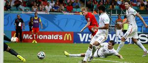 Abgezogen. Kevin de Bruyne trifft mit diesem Schuss zum 1:0 für Belgien gegen die USA.