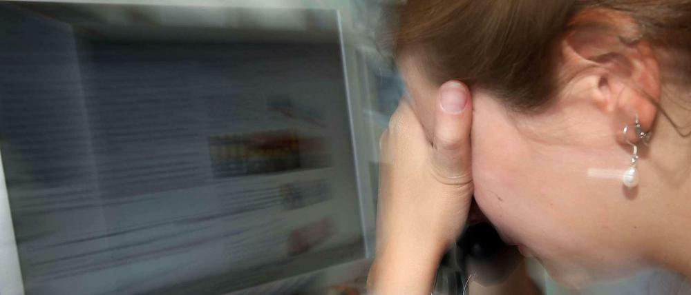 Wer im Internet unwahre Behauptungen über sich liest, hat trotzdem kein Recht darauf, den Namen des Verfassers zu erfahren. Das hat der BGH entschieden.