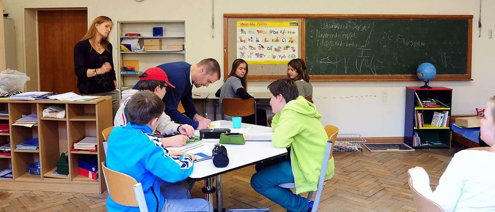Kinder in der Schule.