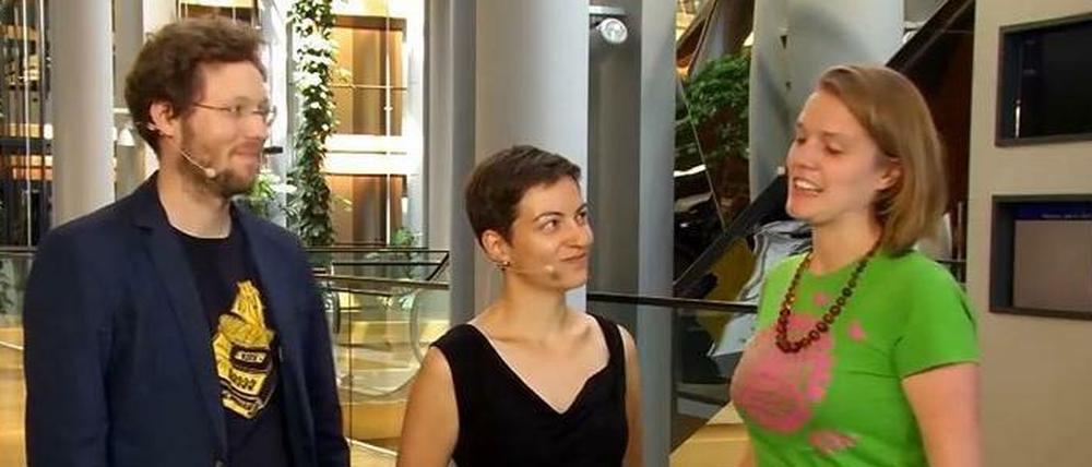 Youtube-Stars sind die Grünen Europaparlamentarier Jan Philipp Albrecht, Ska Keller (M.) und Terry Reintke mit ihrem Clip geworden. 
