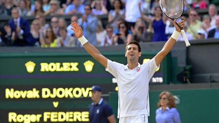 Am Ziel. Novak Djokovic hat nach fünf Sätzen noch Kraft, um die Arme hochzureißen.