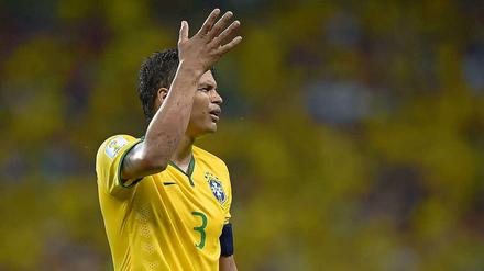 Einspruch abgewiesen. Brasiliens Abwehrchef und Kapitän. Thiago Silva wird das WM-Halbfinale gegen Deutschland wegen seiner Gelbsperre verpassen. 