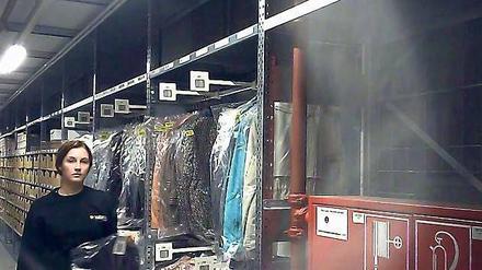 Heimlich auf Arbeit. Undercover-Reporterin Caro Lubig recherchiert bei Zalando. 