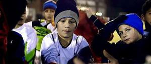 Jungen beim Fußballtraining.