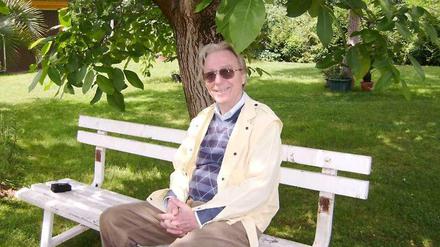 Manfred Gresens, 80, lässt in einer achtminütigen Schimpftirade seinen Unmut über die Stadt ab. 
