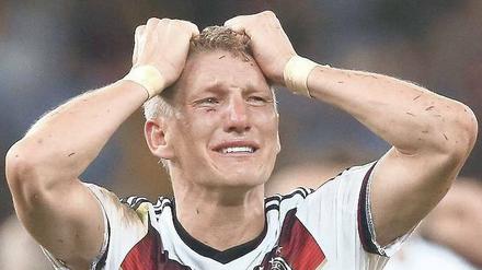 Erst überragend, dann überwältigt: Bastian Schweinsteiger nach dem WM-Sieg in Rio