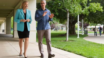 Sollen den Deal ausgehandelt haben: IBM-Chefin Ginni Rometty und Apple-Boss Tim Cook.