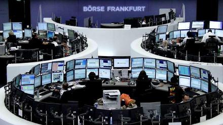 Dax legt am Morgen zu. Auftrieb gibt Börsianern zufolge die gute Entwicklung des US-Aktienmarktes im späten Geschäft sowie der asiatischen Börsen.