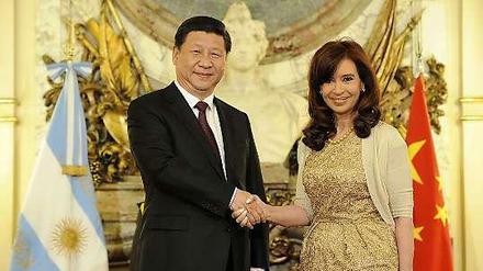 Abkommen besiegelt: Chinas Präsident Xi Jinping und Argentiniens Präsidentin Cristina Fernandez de Kirchner in Buenos Aires.