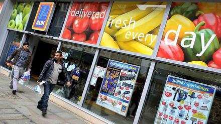 Aldi in Großbritannien. Eine Filiale in der Innenstadt von Manchester. In Deutschland gerät das Erfolgsmodell Discounter an seine Grenzen. Im Ausland gibt es noch Potenzial. 