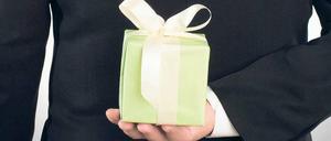 Neue Sachlichkeit. Über spezielle Webseiten finden konsumfreudige Frauen und solvente Herren zusammen. Wie weit sie gehen, ist Verhandlungssache.