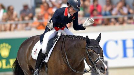 Jetzt aber mal. Charlotte Dujardin hat die Dressur-Kür beim CHIO gewonnen. 