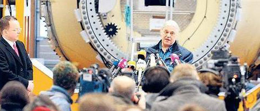 Gegner. Insolvenzverwalter Dietmar Penzlin (links im Bild) macht Prokon-Gründer Carsten Rodbertus (Mitte) für die Pleite verantwortlich. Doch Rodbertus will nicht weichen.