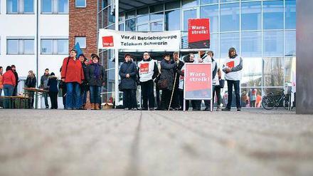 Kassieren für die Volkswirtschaft. Höhere Gehälter können die Inflation – wie von Ökonomen gewünscht – nach oben bringen.