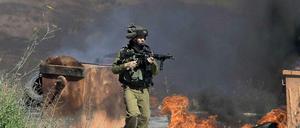 Feuerpause? Ein israelischer Soldat im Kampfgebiet. 