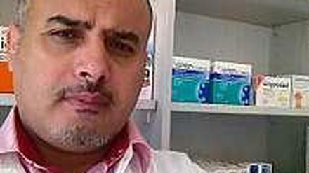 Yaser Alshrafi, Apotheker aus Spandau, bittet Bürger und Kliniken um Mithilfe dabei, schwerverletzte Kinder aus dem Gazastreifen zu retten. Helfer können Medikamente abgeben - und Krankenhäuser werden gebeten, Kinder gratis zu behandeln.