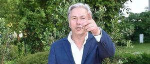 "Ich suche dich" - Klaus Wowereit sucht einen BER-Helfer. 